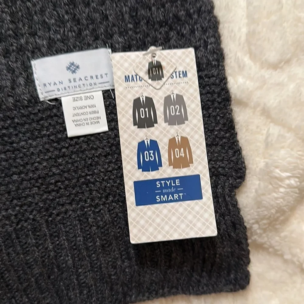 Ryan Seacrest Distinction Charcoal Gray Knit Scarf